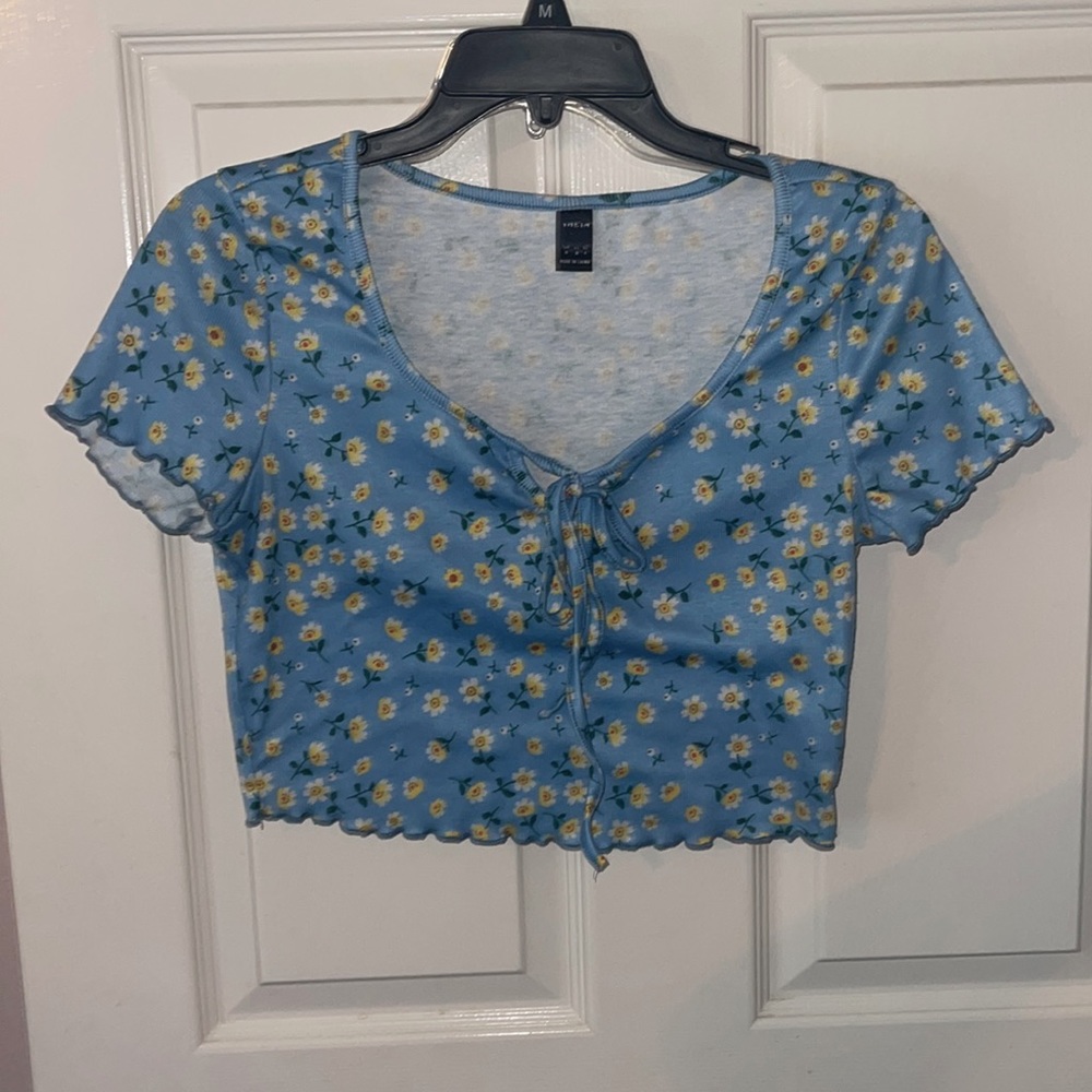floral cropped top